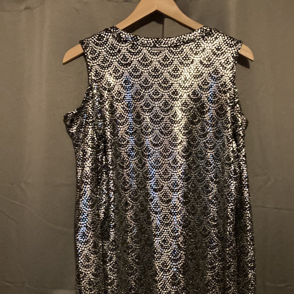 Michael Kors cold shoulder tunic style blouse great condition - Picture 3 of 3
